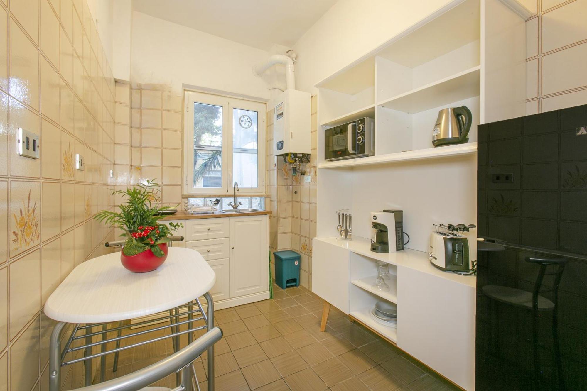 Apartment A 50 M Dalla Metropolitana Cornelia Rome