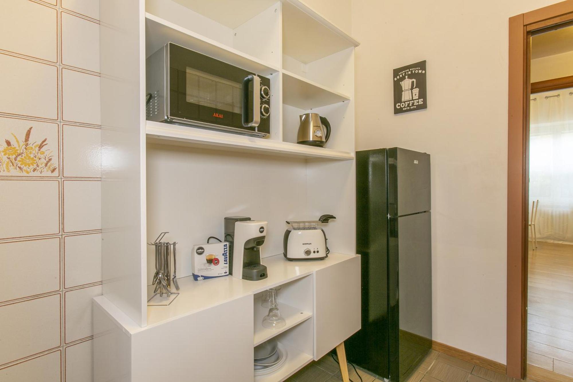 A 50 M Dalla Metropolitana Cornelia Apartment